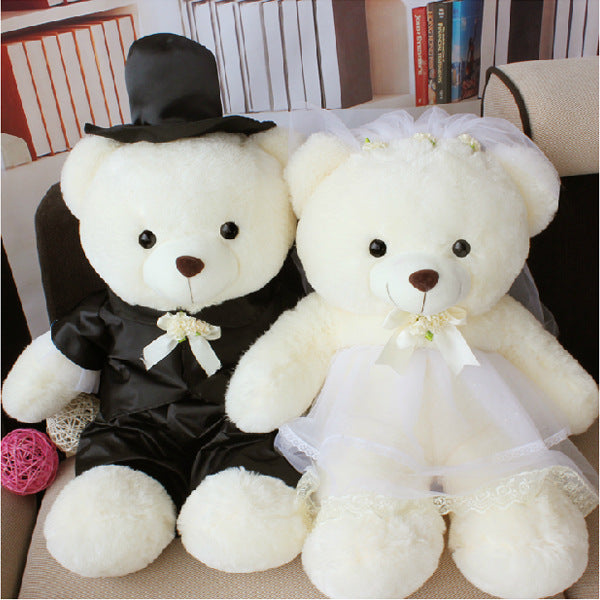 Benny and Bella Bear Just Married